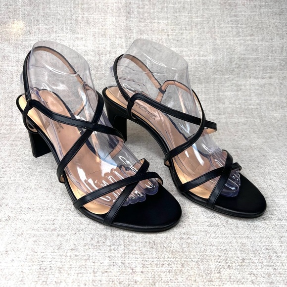 Like New Badgley Mischka Black Heels - Picture 1 of 5
